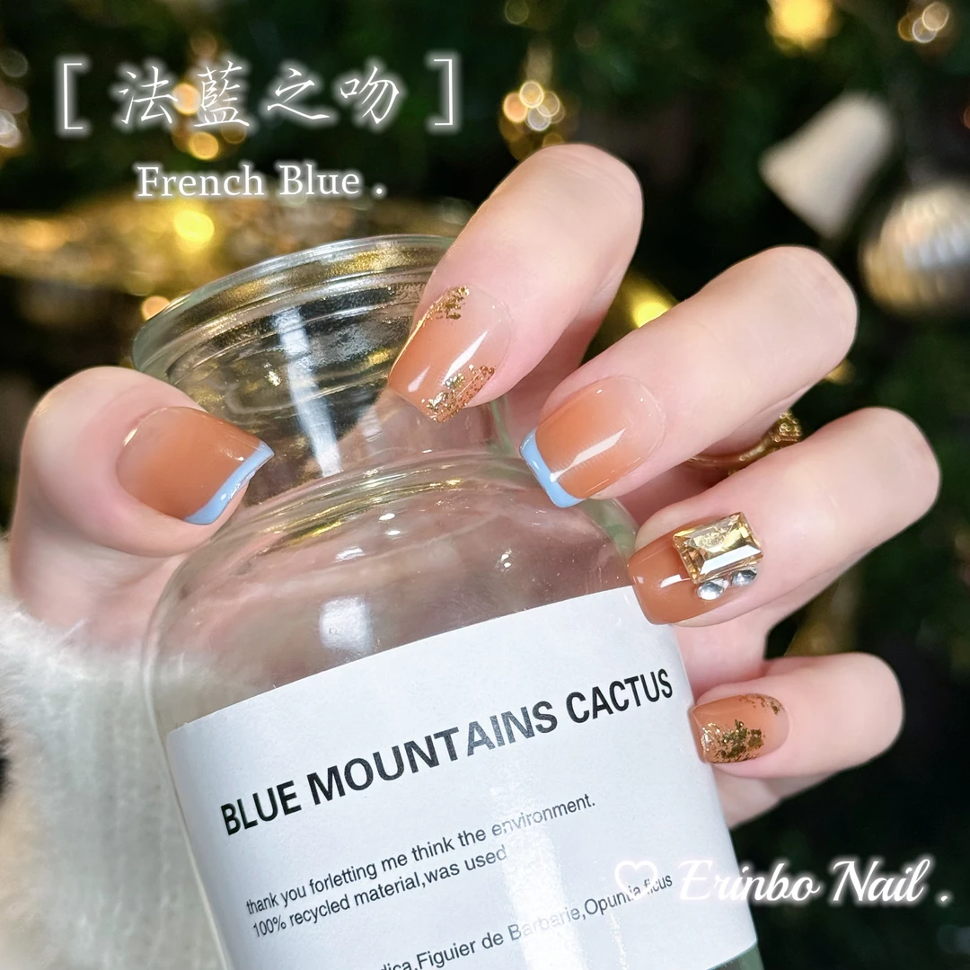 卓淇宝【法蓝之吻】设计师原创粉蓝法式闪钻气质可爱短款穿戴甲