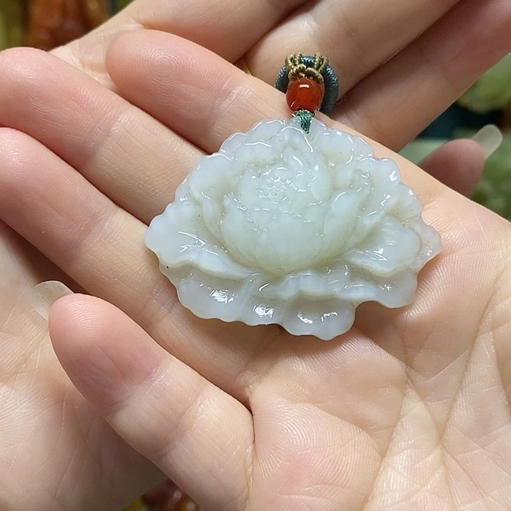 岫玉未镶嵌吊坠(赠链)