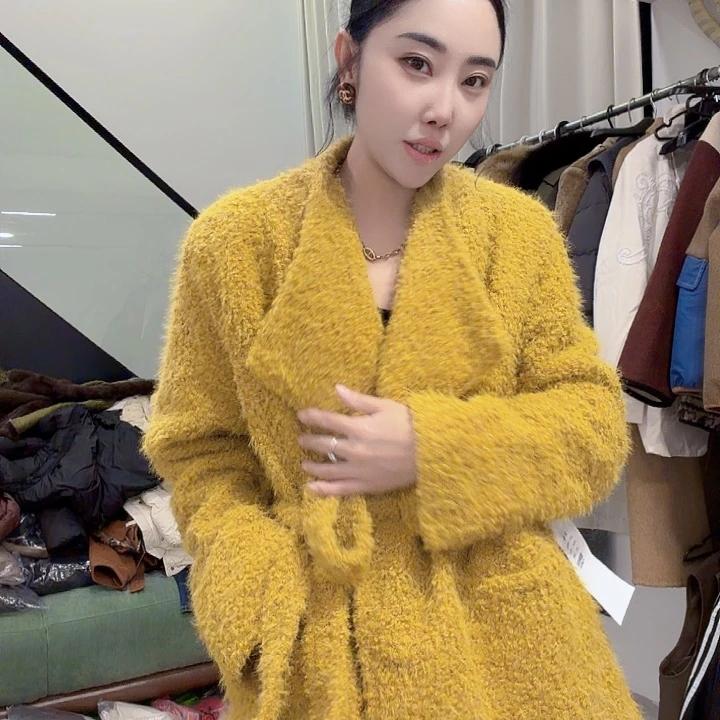 外套6534356566868