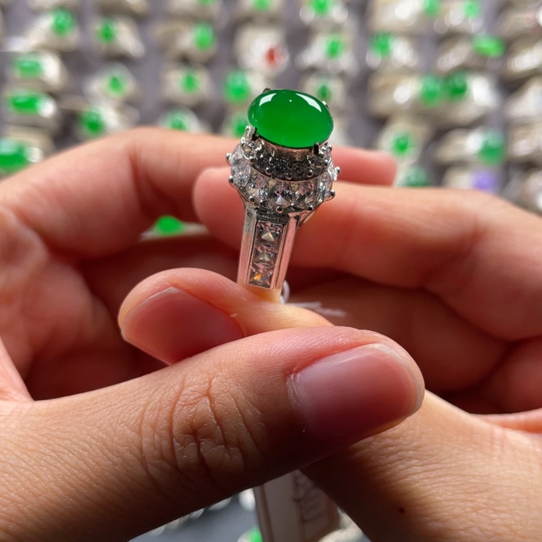 定制翡翠未镶嵌翡翠