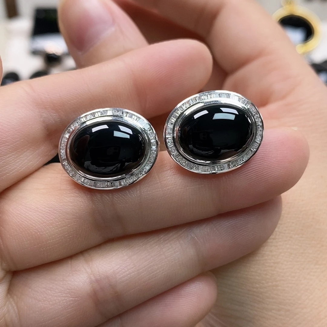 翡翠18K金镶嵌耳饰