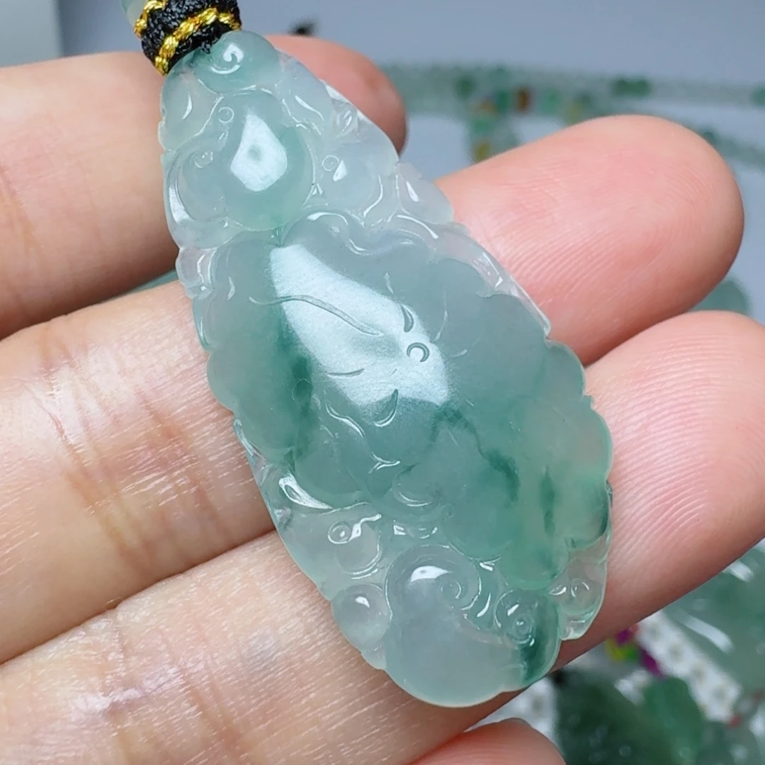 定制翡翠未镶嵌挂件