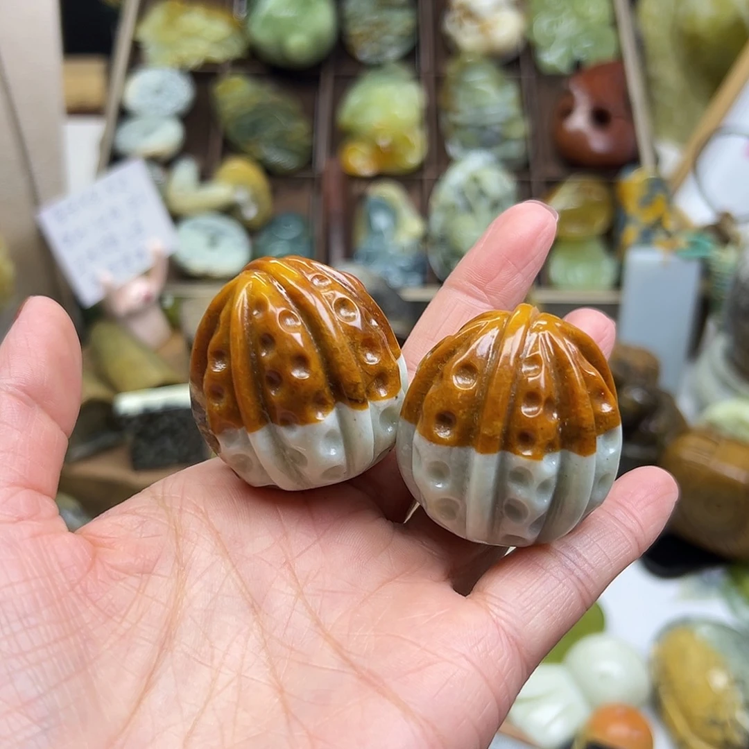 *****岫玉未镶嵌颈饰辽阳料核桃一对