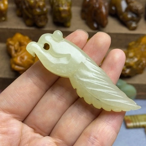 蛇纹石玉未镶嵌颈饰172