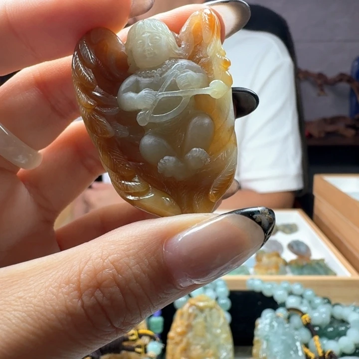 北***桥定制翡翠未镶嵌天使