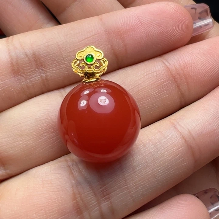 南红玛瑙18K金镶嵌吊坠