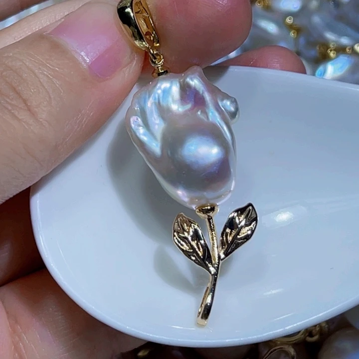 颈饰未镶嵌淡水珍珠