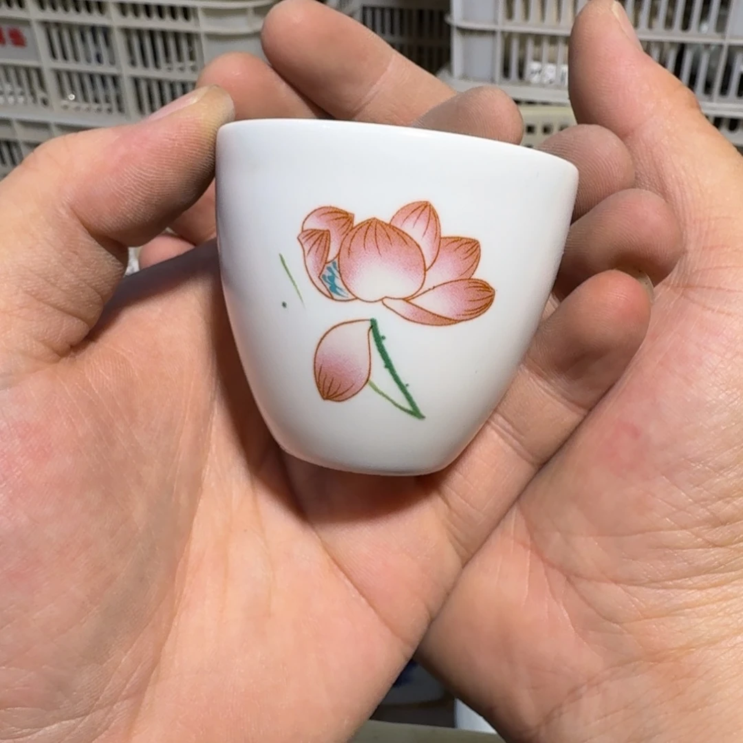 微瑕疵介意勿拍陶瓷器皿K392