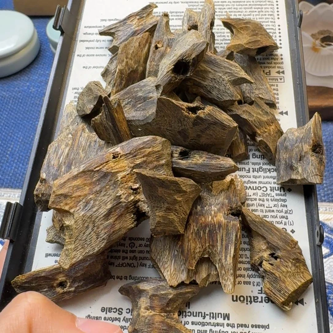 树脂制品奇楠熏香块料50克一份