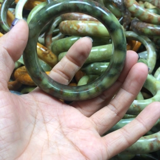 未镶嵌蛇纹石玉手镯w*