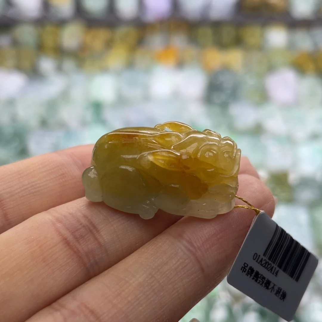 颈饰未镶嵌翡翠貔貅