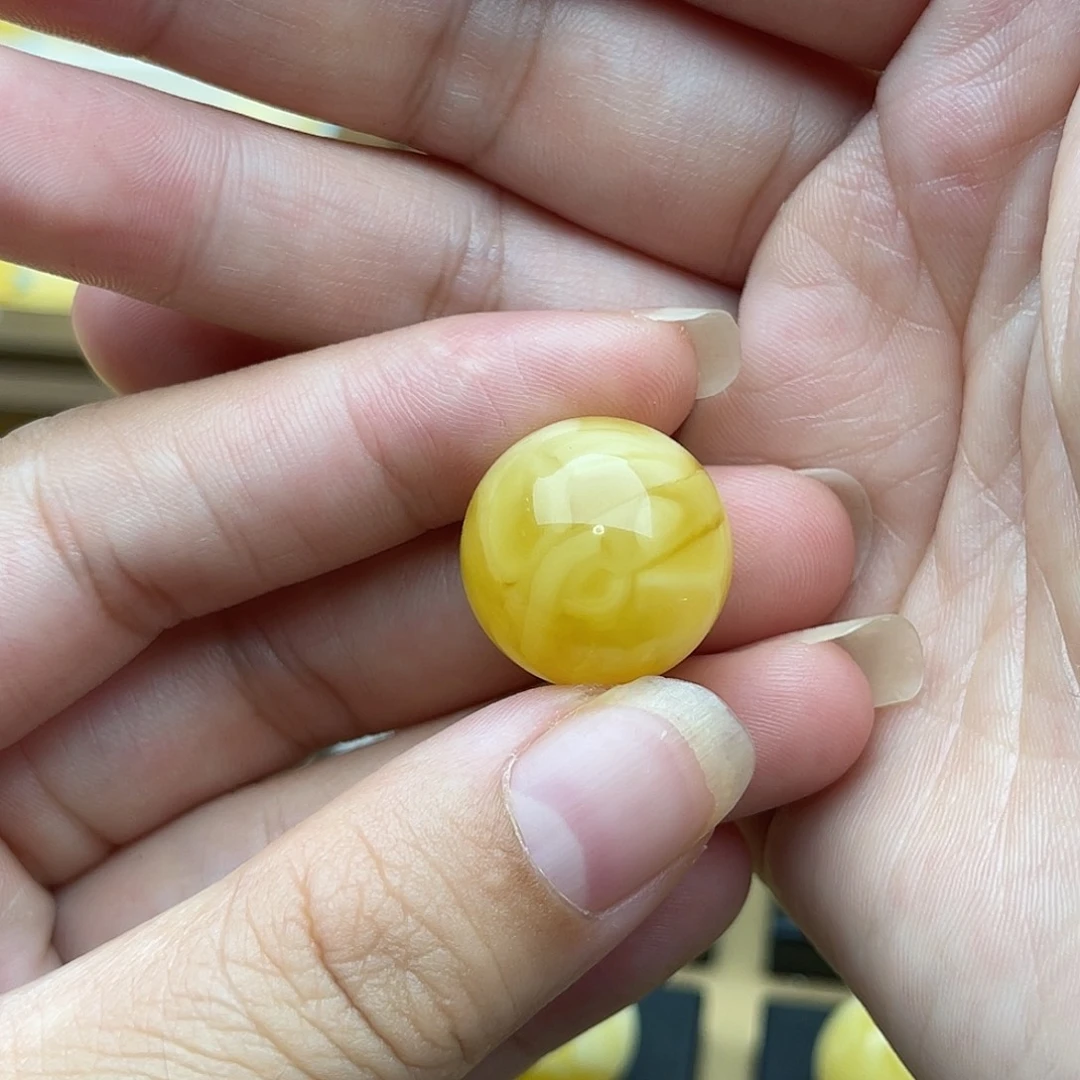 裸石琥珀未镶嵌幸**儿蜜蜡圆珠梦