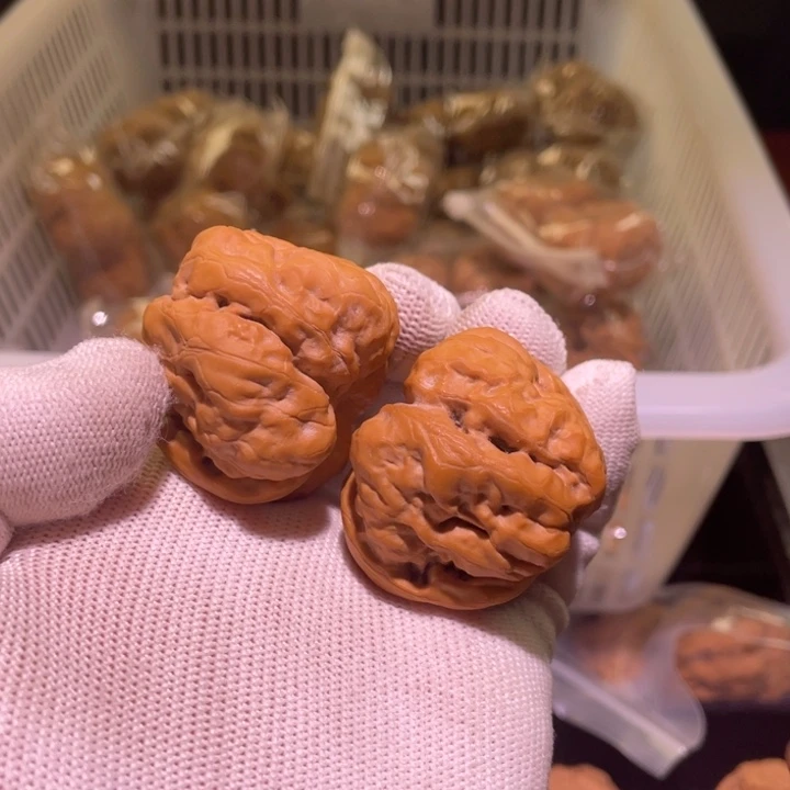 文玩核桃把件蛤蟆头 7