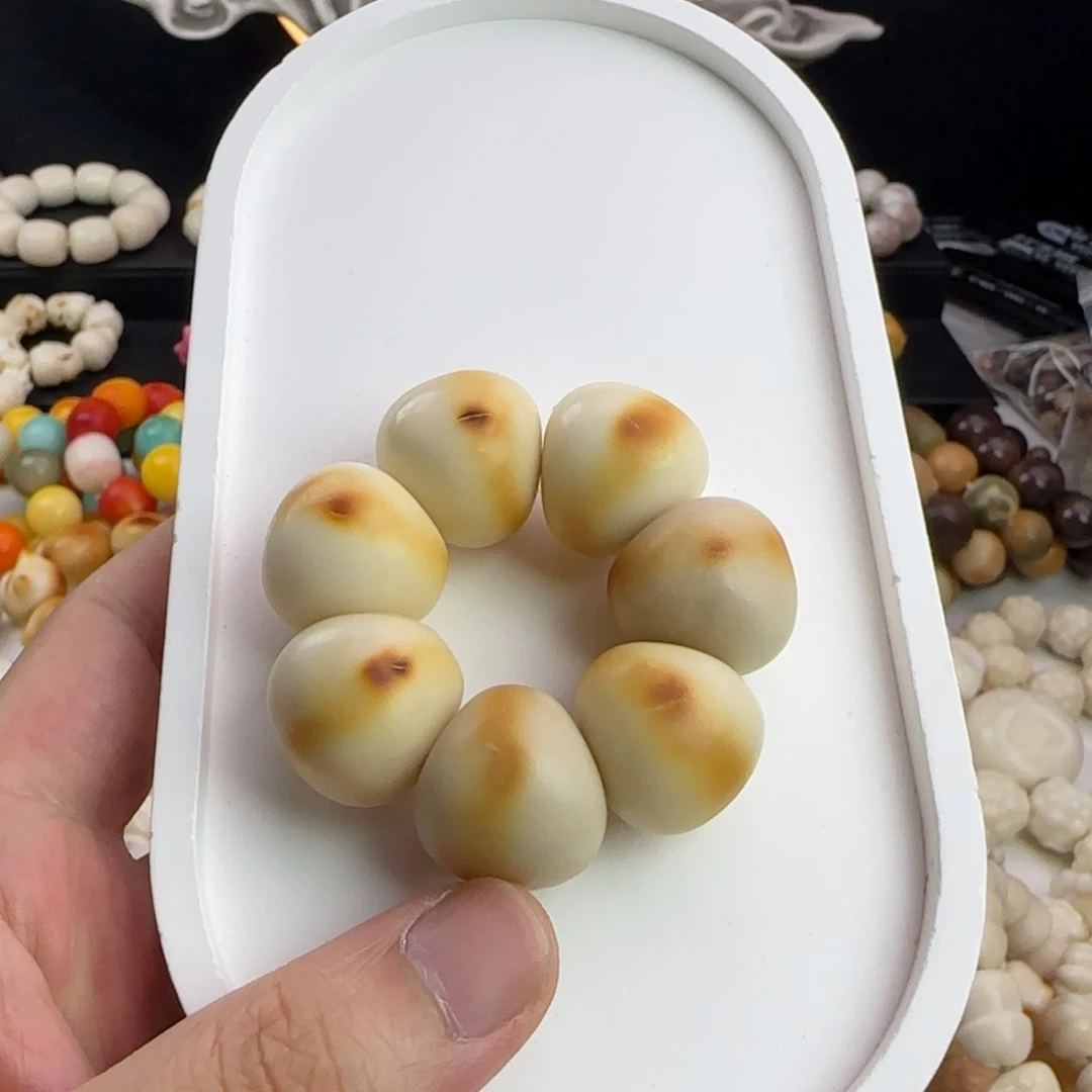 菩提根/象牙果吊坠瑕疵炭烤一线天手捻1个