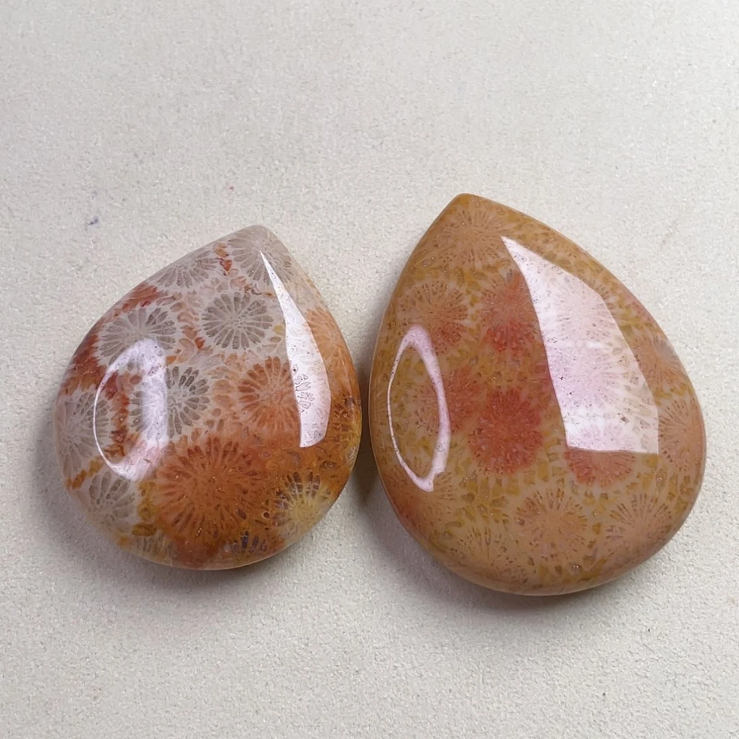 【闪购商品】未镶嵌吊坠(赠链)硅化玉