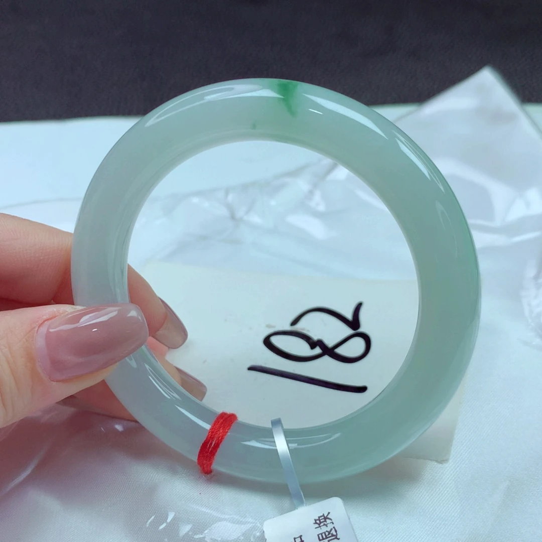 翡翠手镯未镶嵌手镯55