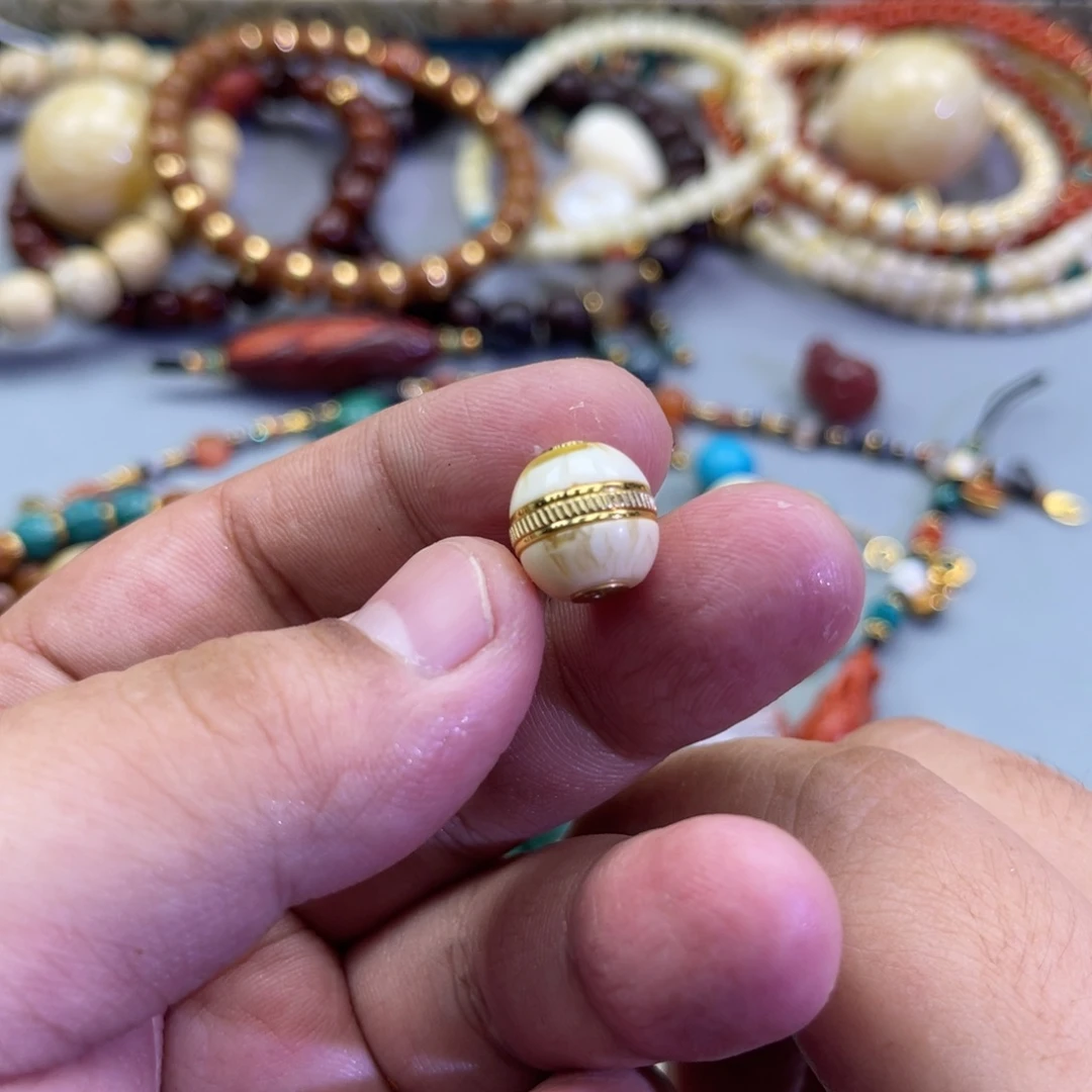 琥珀未镶嵌珠宝奇石159