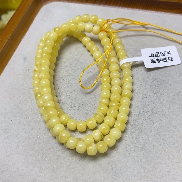 蜜蜡未镶嵌裸石串
