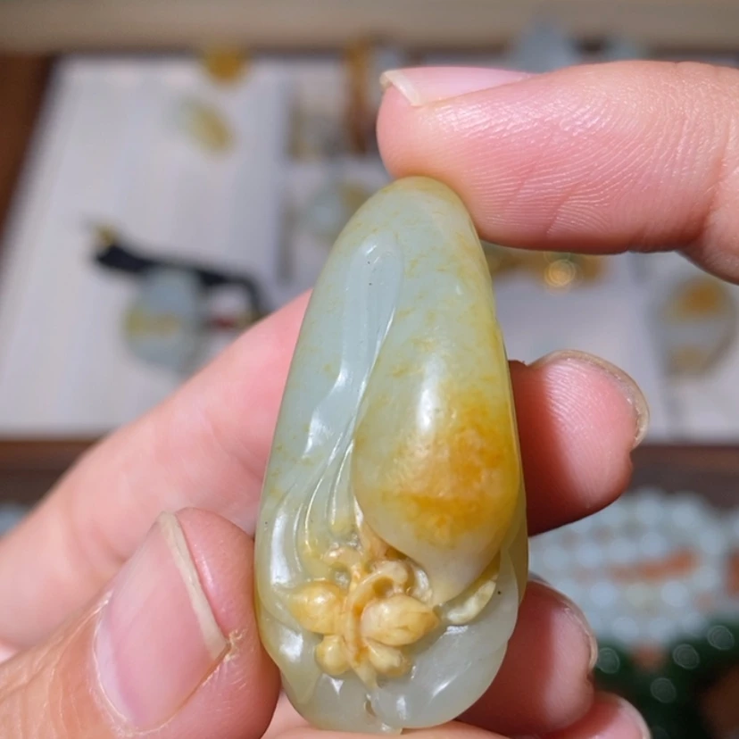 【闪购商品】颈饰未镶嵌和田玉