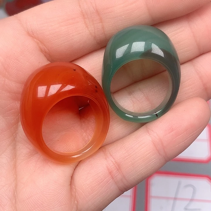 用***1玛瑙/玉髓未镶嵌颈饰