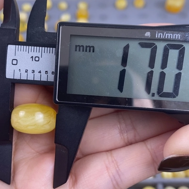 琥珀裸石未镶嵌琥珀蜜蜡2