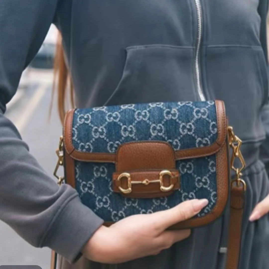 95新 GUCCI/古驰 95新 GUCCI/古驰 古驰单宁马鞍包971212双肩带
