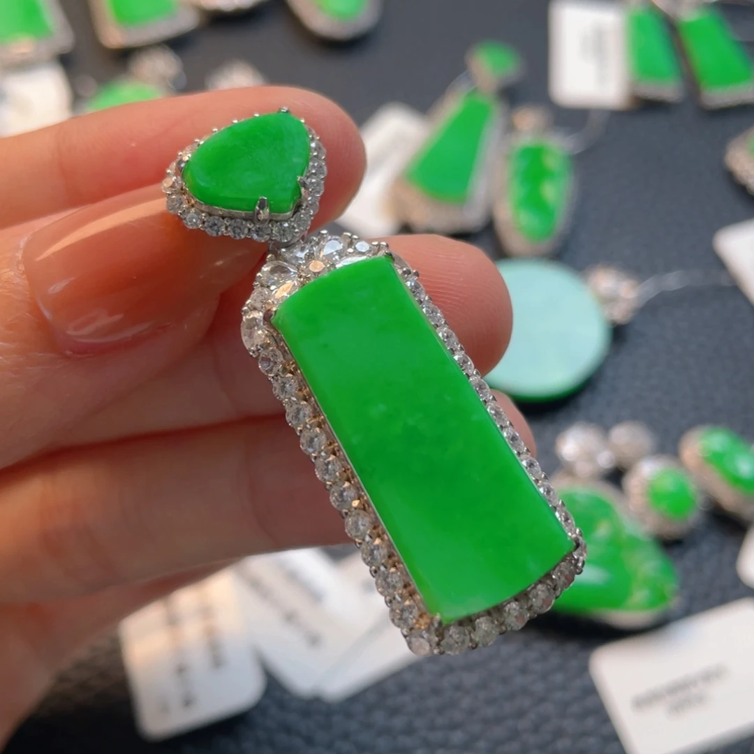 翡翠银S925镶嵌颈饰