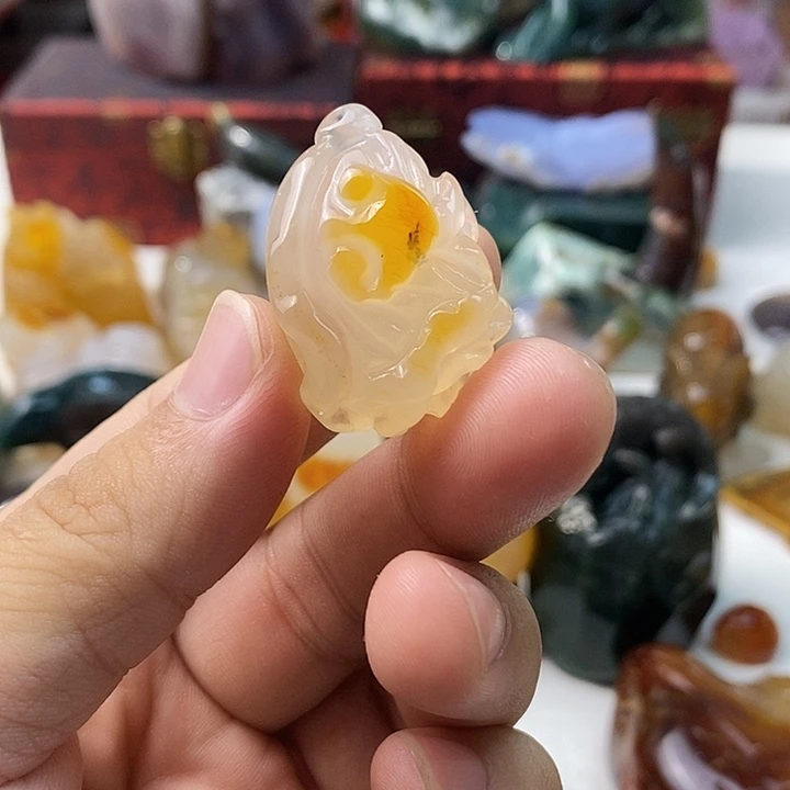 未镶嵌颈饰玛瑙/玉髓