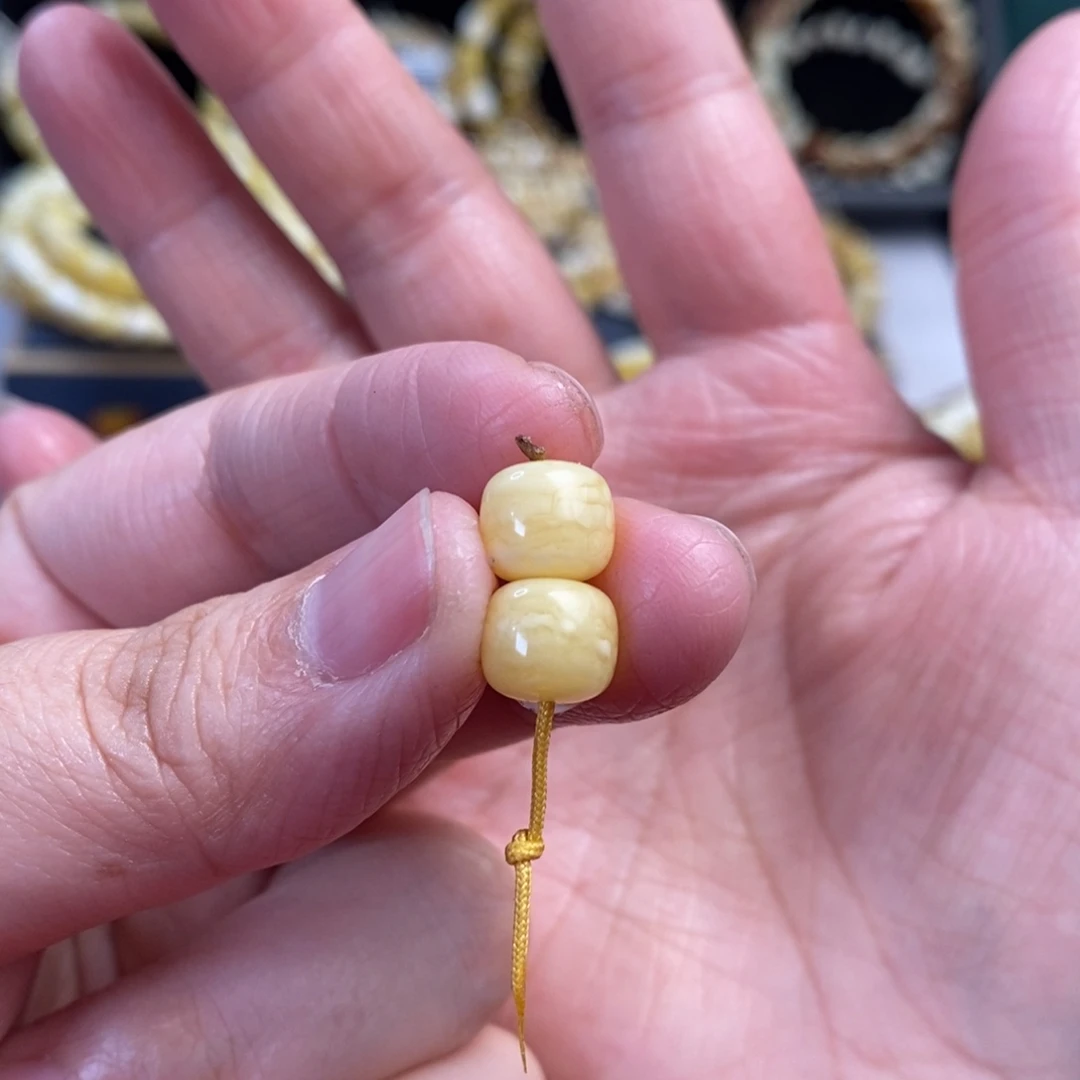 蜜蜡未镶嵌裸石虎皮纹老型对珠8.5