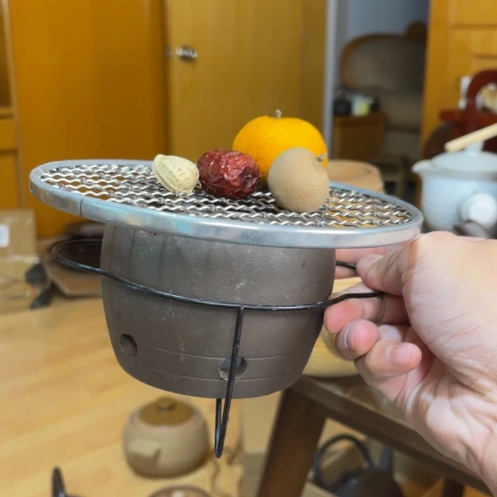 瓷片不想吃的都给了