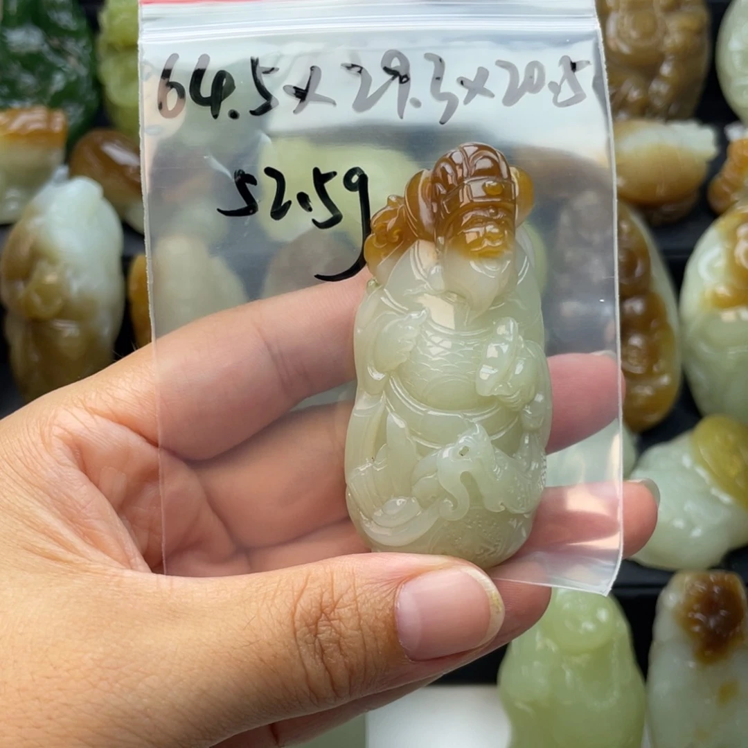 天***勤和田玉未镶嵌颈饰