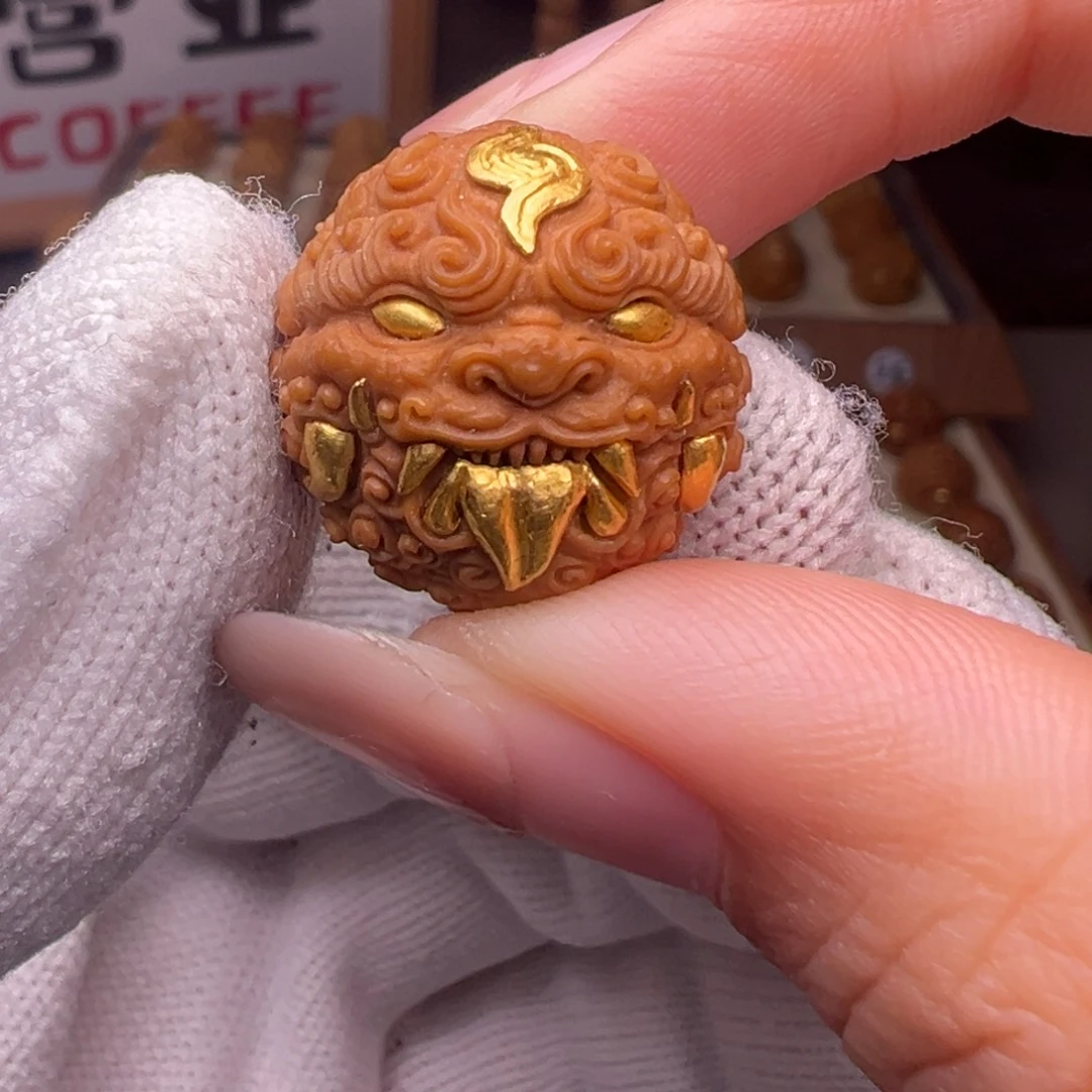 猴头核桃把件精修镶嵌金唐狮全品有正常封口线