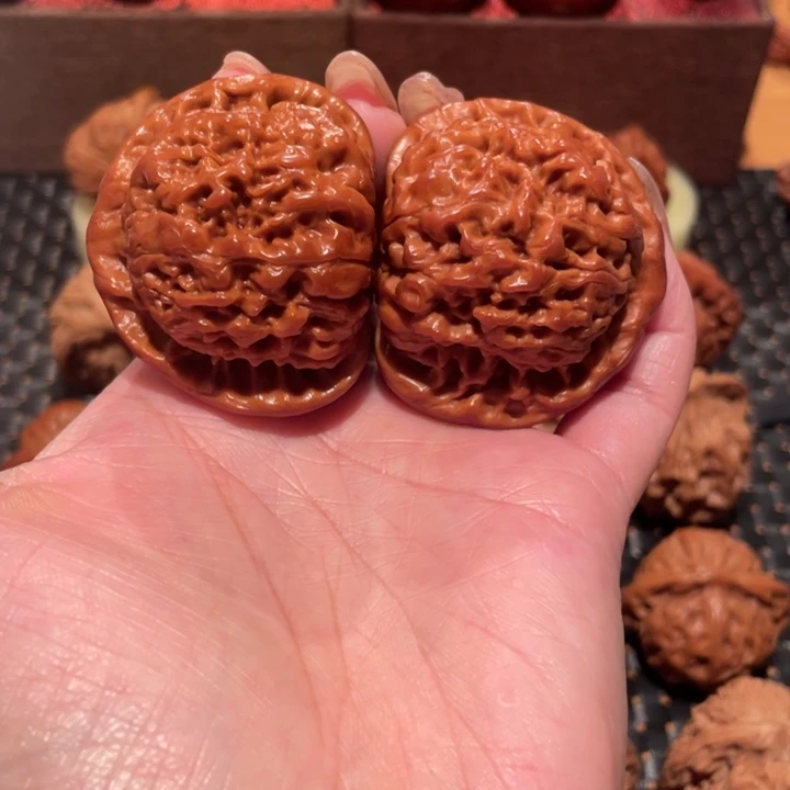 文玩核桃吊坠五****V官帽