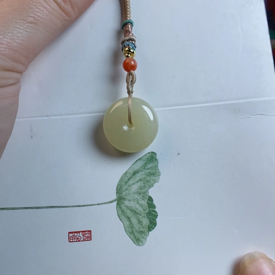 和田玉手链未镶嵌蜂蜜水