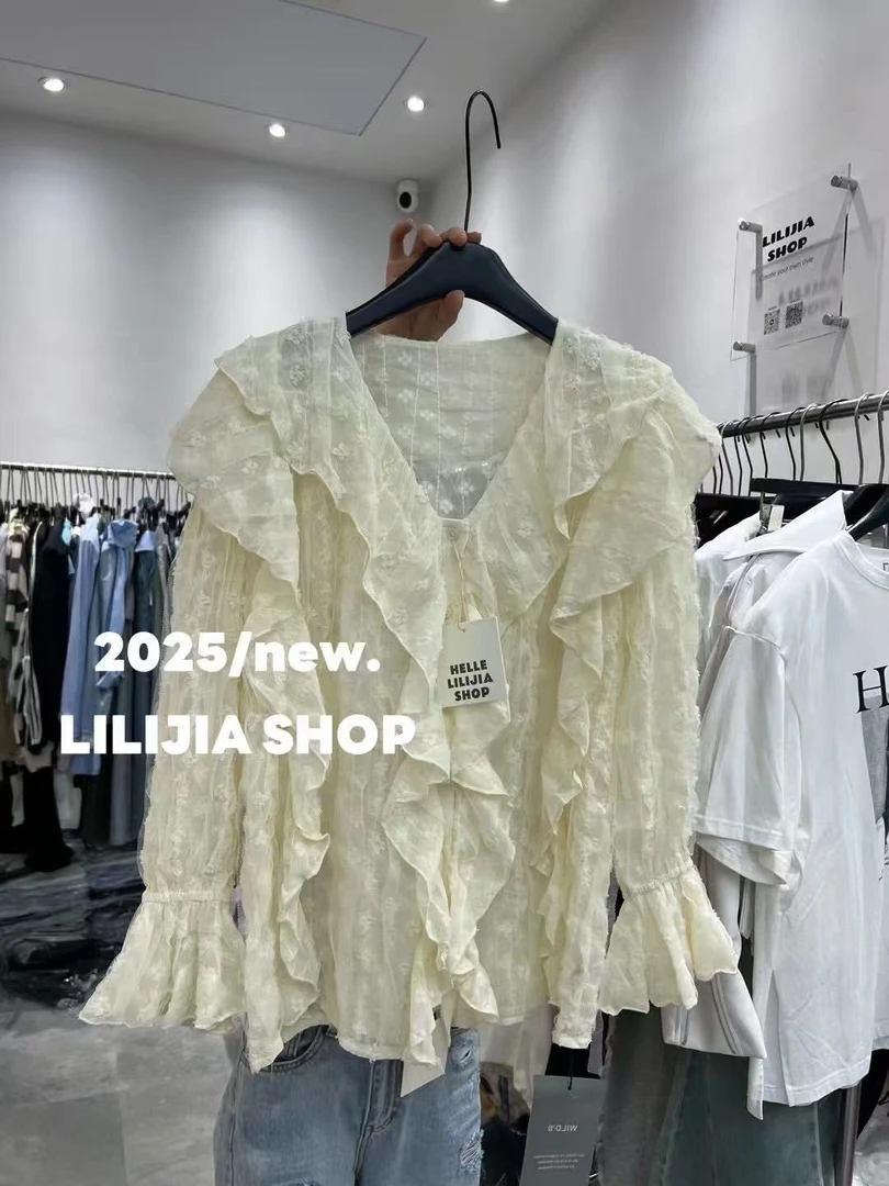 很美的荷叶边衬衣 仙仙的 杏色的感觉