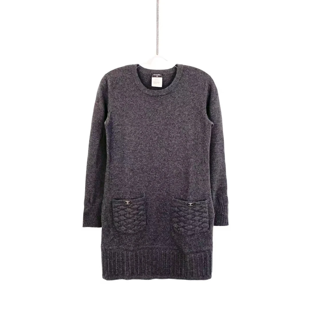 95新 Chanel/香奈儿  yy920 羊绒 菱格口袋纽扣logo连衣裙 38码