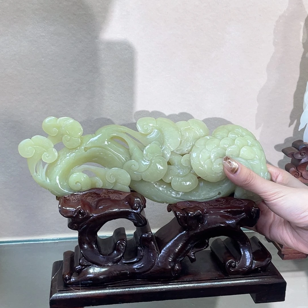 未镶嵌和田玉摆件