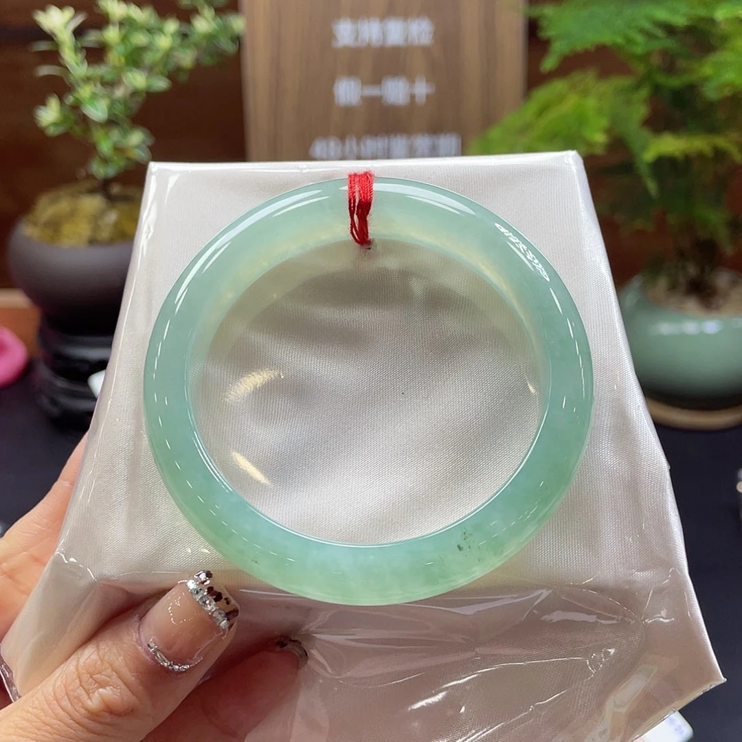 翡翠未镶嵌手镯92 号