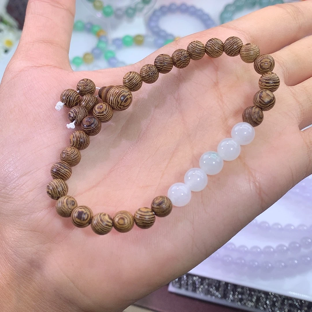 翡翠未镶嵌手链牛奶底飘花圆珠