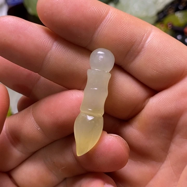 岫玉未镶嵌岫玉颈饰