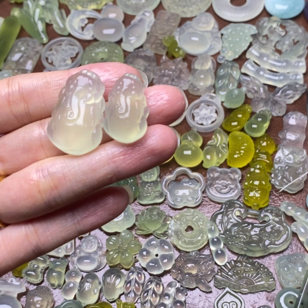 蛇纹石玉合金项链