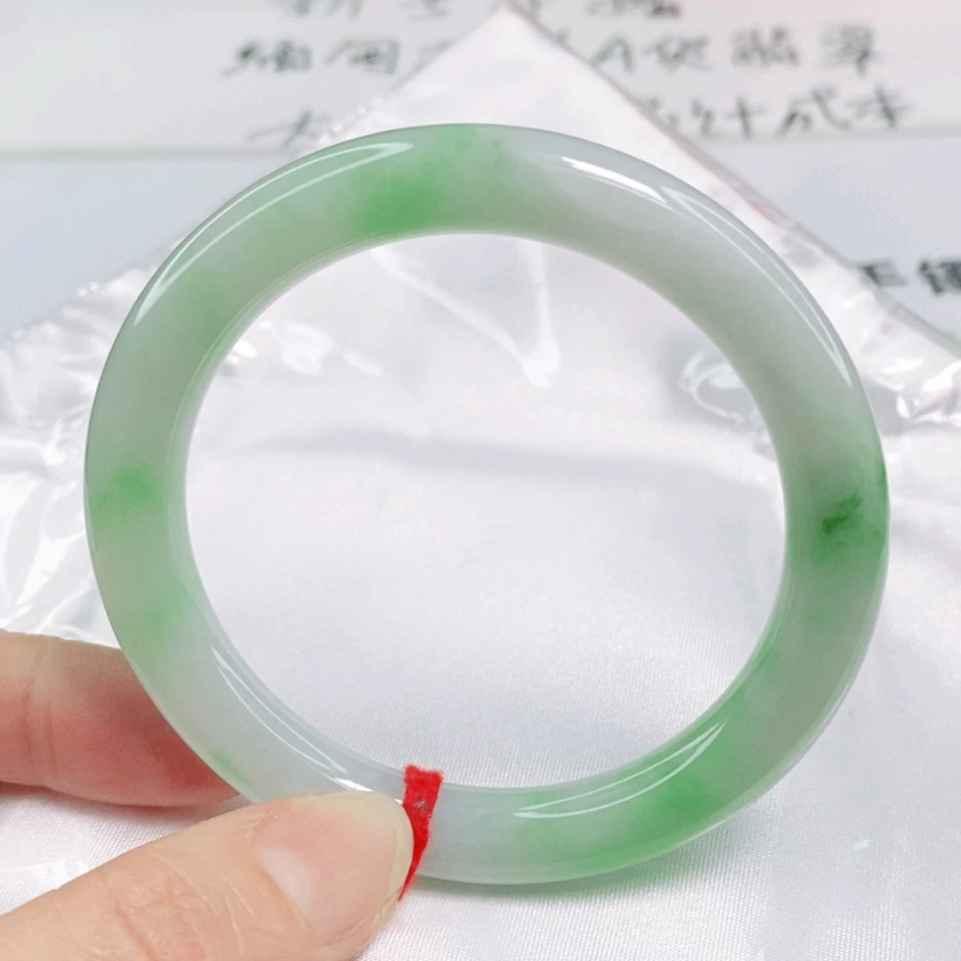 未镶嵌手镯翡翠54.6圆镯