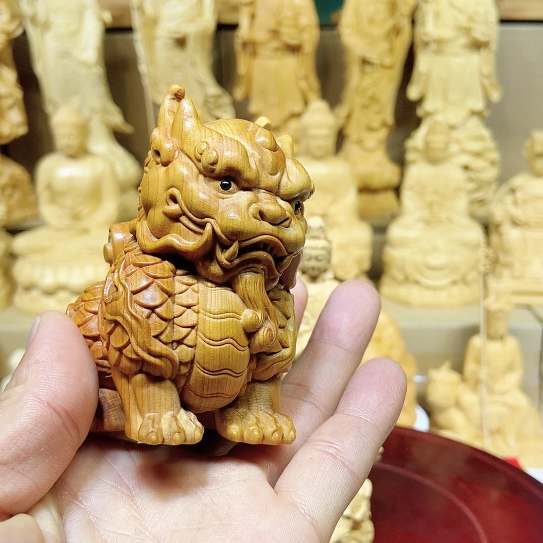 柏木（崖柏）微瑕背书麒麟摆件