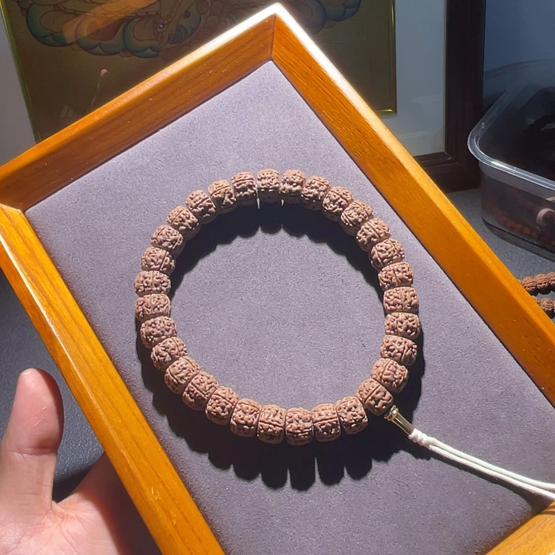 吊坠金刚菩提藏切老树王手持