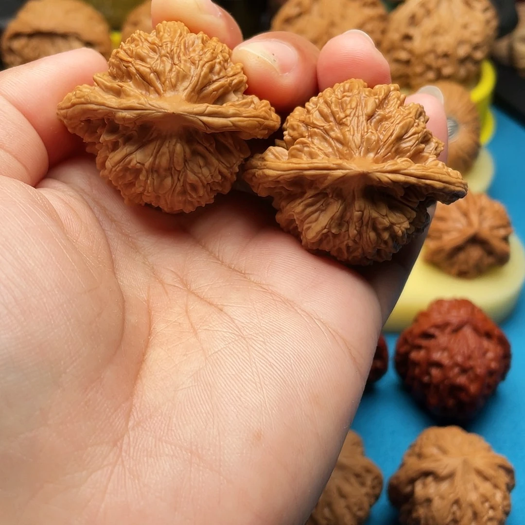 吊坠文玩核桃霞云岭45