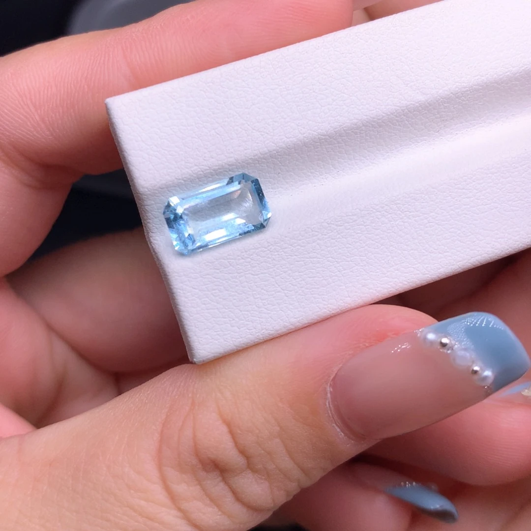 海蓝宝石裸石未镶嵌董*2克拉