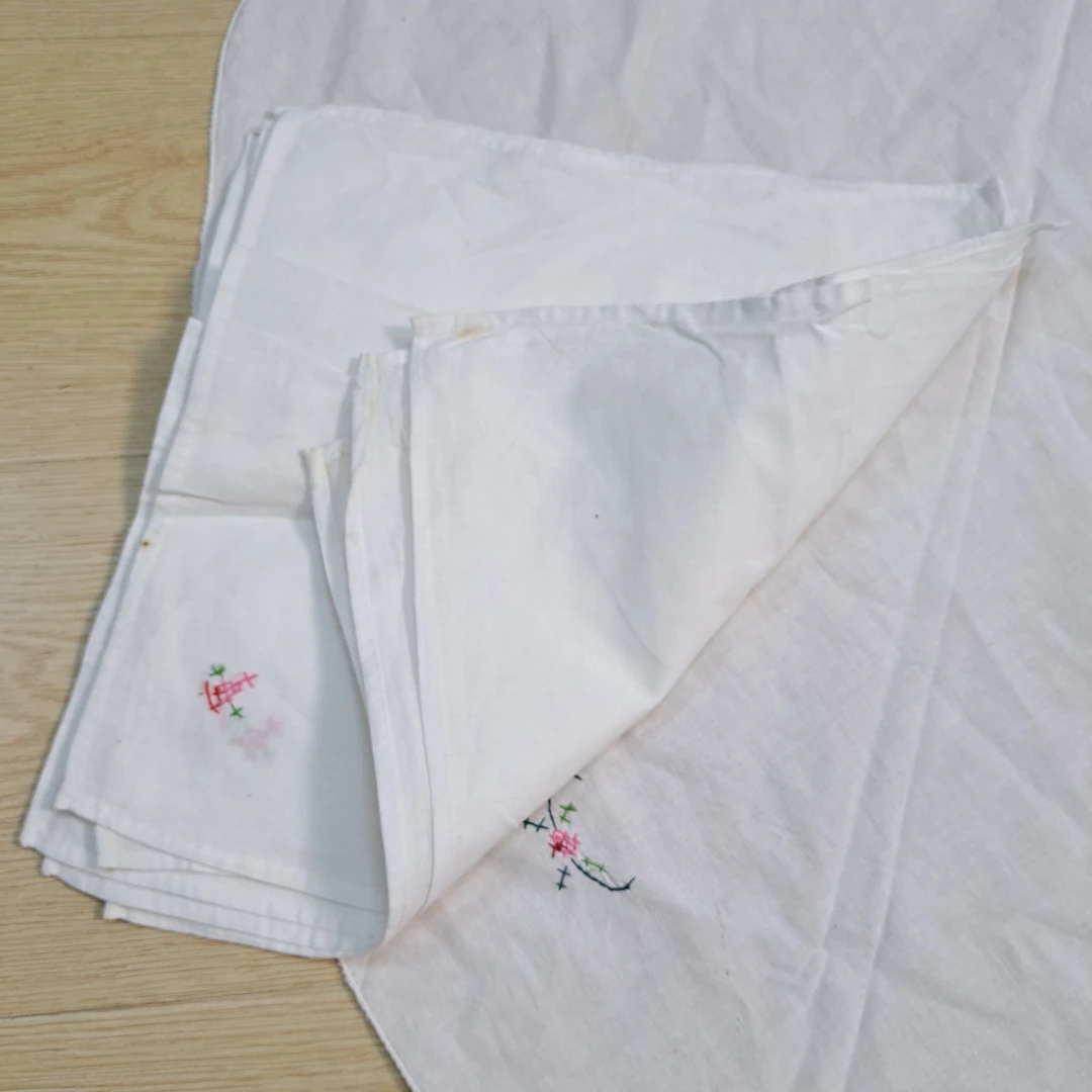 贴布绣手工钩针边台布