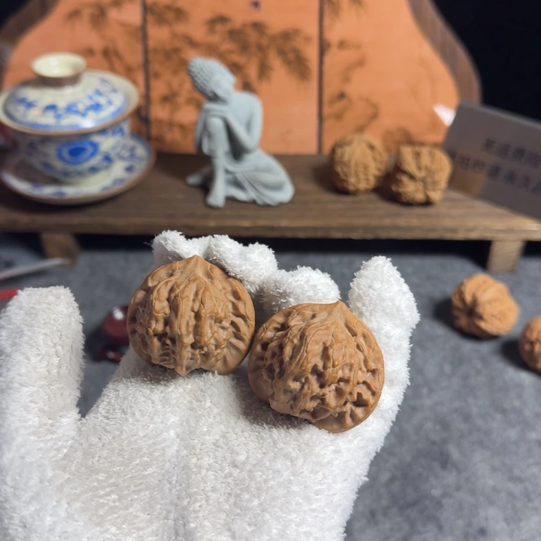 全品4243落地红大耳朵图图