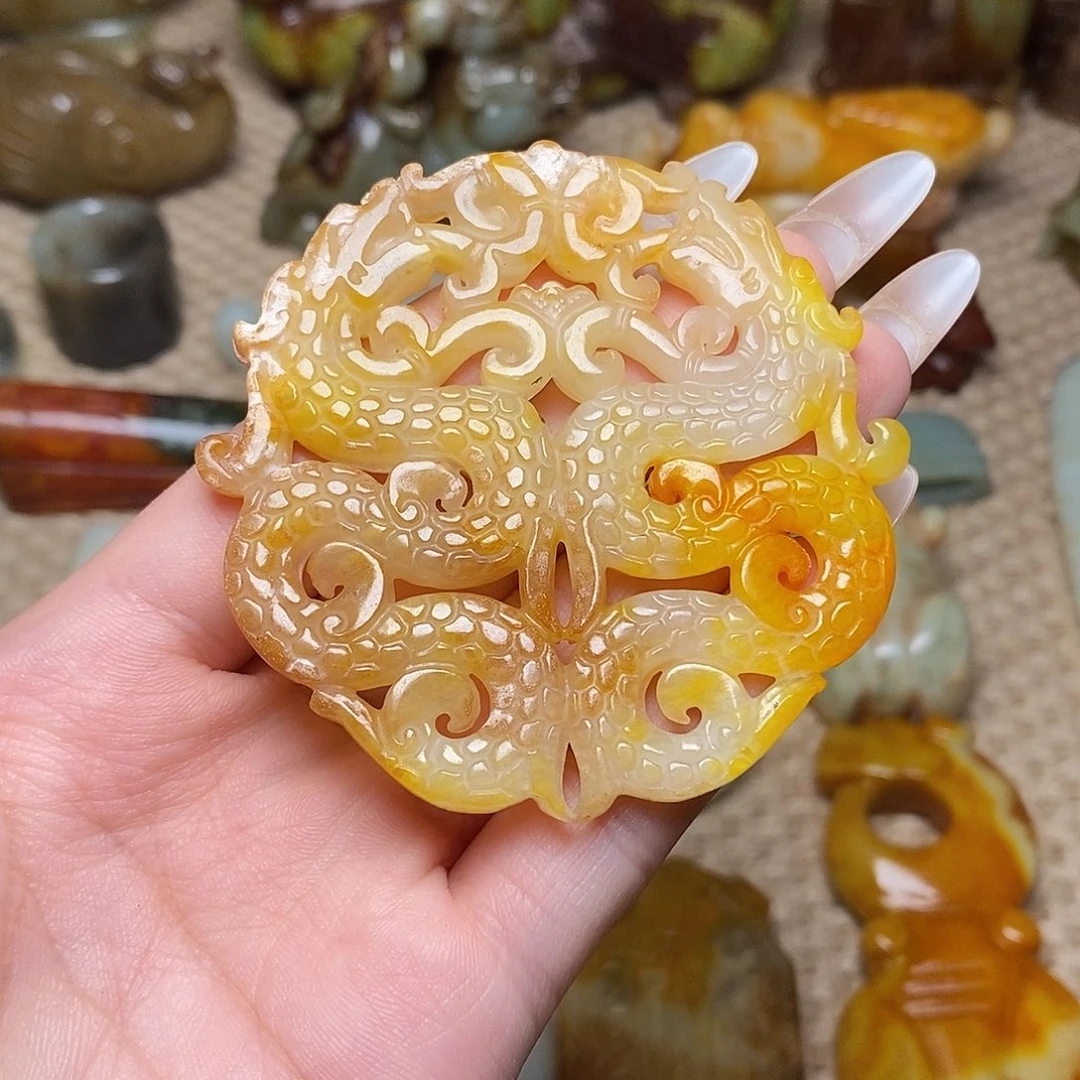 未镶嵌蛇纹石玉颈饰