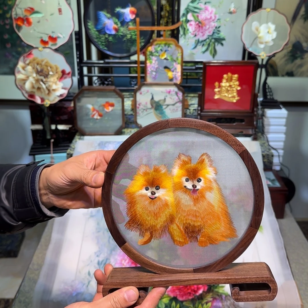 刺绣刺绣工艺精湛